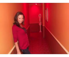 Massage érotique corps à corps disponible maintenant 438 809 7282