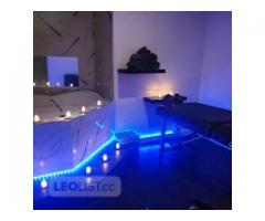 $$$$$ AZUL MASSAGE NOUS EMBAUCHONS HÔTESSES $$$$$